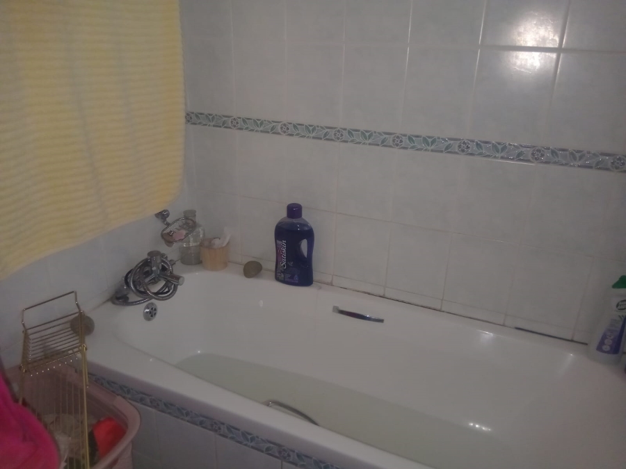 4 Bedroom Property for Sale in Saxilby Eastern Cape
